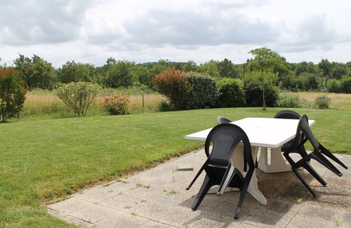 La Roche-Posay House | Charming House Near Connétable Spa, Garden, 2 Bedrooms, Modern Amenities