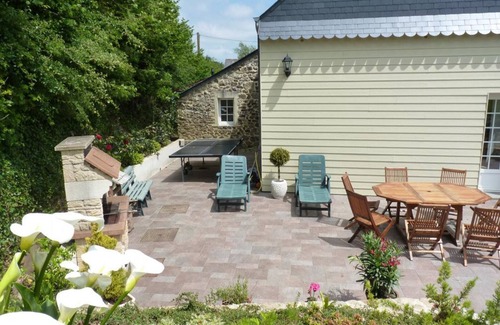 Rauville-la-Bigot Cottage | Charming house with fireplace, garden and Wi-Fi