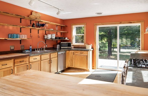 Maple City Cabin | π Charming Hygge 2BDR Cabin in Leelanau County β 4889
