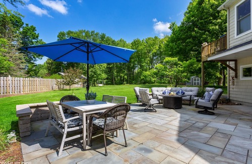 Lake Michigan Beach House | Charming Lake Michigan Getaway w/Private Beach Access and large yard