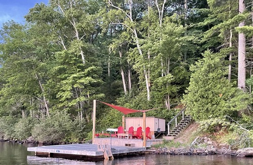 Bracebridge Cottage | Charming Lake Muskoka Island Cottage
