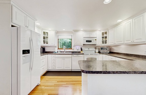 Bridgton House | Charming lakeside home near skiing w/shared pool, tennis courts, & washer/dryer
