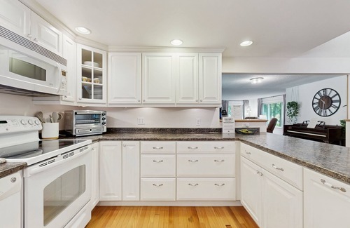 Bridgton House | Charming lakeside home near skiing w/shared pool, tennis courts, & washer/dryer