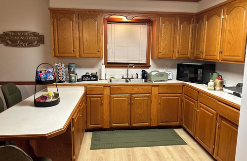 Natchitoches House | Charming lakeside townhome with WiFi and AC centrally located in Natchitoches