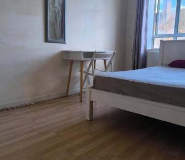 White City Apartment | Charming London Apartment for Rent - Central Location
