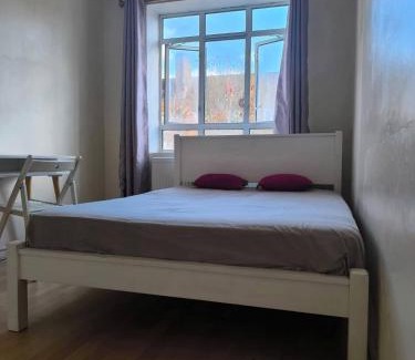 White City Apartment | Charming London Apartment for Rent - Central Location