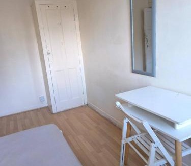 White City Apartment | Charming London Apartment for Rent - Central Location