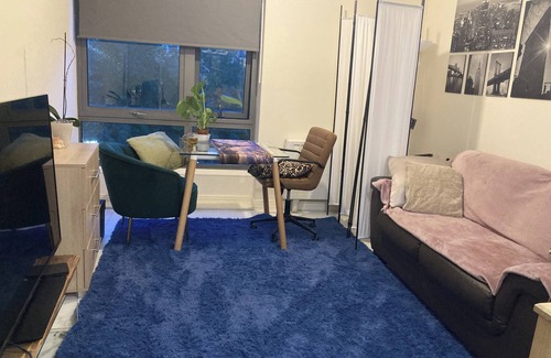 East Acton Apartment | Charming London Apartment With Great Views