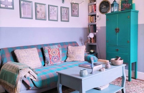 Highgate Apartment | Charming London With Balcony