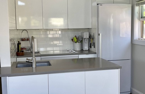 Westhampton Beach Cottage | Charming Modern Beach Cottage 1 Block Off Dune Rd Steps To Ocean Beach And Bay