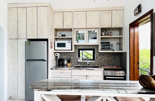 San Pedro House | Charming Modern Beach Villa with 360 Island views & easy resort access