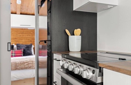 Morrisville House | Charming Modern Tiny Home, Minutes to Stowe