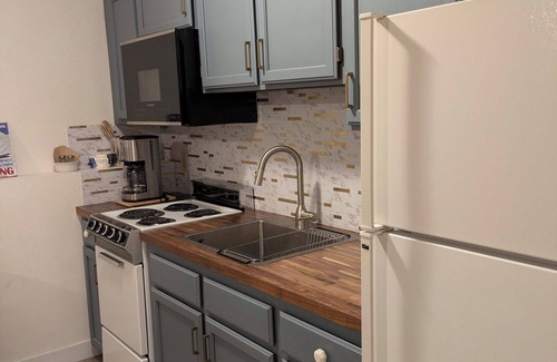 South Snyderville Basin Apartment | Charming mother in-law apartment in Park City with private entrance.