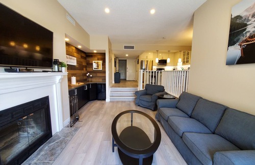 Huntsville Condo | Charming Muskoka Getaway on Fairy Lake, Huntsville