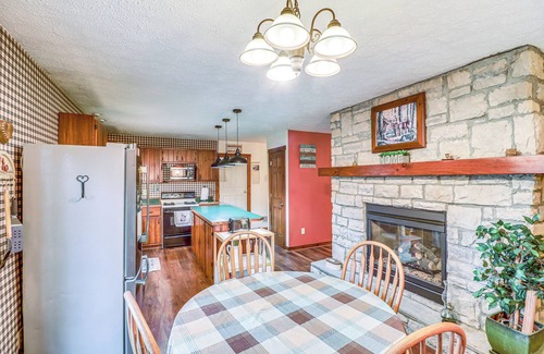 Heath House | Charming Newark Home < 10 Mi to Buckeye Lake
