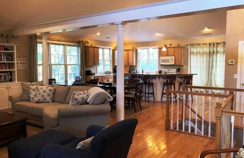 North Shores House | Charming North Shores Home with Ocean Views, Pool, Tennis, & Private Beach!