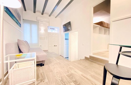 Las Acacias Apartment | Charming Paseo de los Olmos