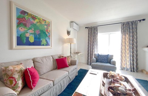 Meia Praia Apartment | Charming Penthouse with Sea View in Lagos #1931