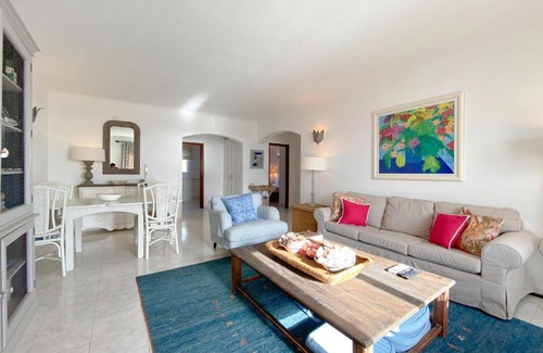 Meia Praia Apartment | Charming Penthouse with Sea View in Lagos #1931