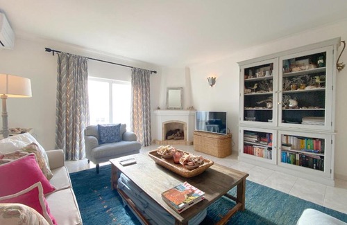 Meia Praia Apartment | Charming Penthouse with Sea View in Lagos #1931