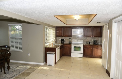 Plano House | Charming Plano Hideaway 3Bedrooms 2Bathrooms with Cozy Vibes large backyard