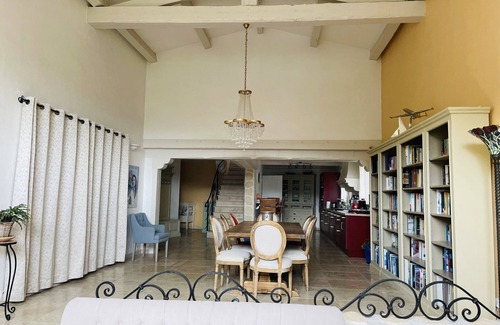 Le Bar-sur-Loup Villa | Charming Provencal Style Villa with a great pool area suitable for kids!