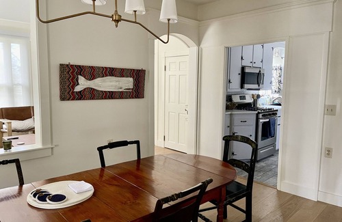 Bristol House | Charming renovated carriage house in the heart of historic Bristol.