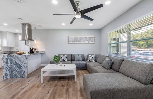 Brandon House | Charming & Renovated Home 20 Minutes from Tampa