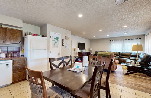 Longtown House | Charming retreat house with cozy living spaces, jetted tub, and Pet-friendly