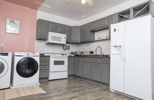 NoDa House | Charming Retreat in Dynamic Area