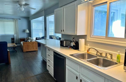 Pentwater House | Charming Retreat on Bass Lake five minutes from Lake Michigan and Winery
