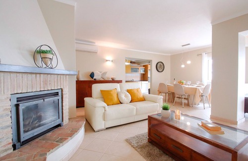 Mato Serrao Villa | Charming Retreat with Private Pool & BBQ