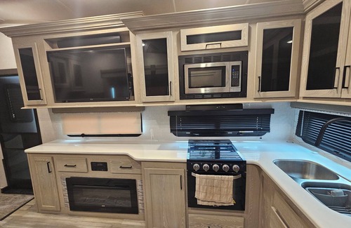 Core Creek House | Charming RV in Fantastic Beaufort with AC, WiFi