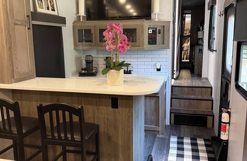 Columbus House | Charming RV with AC in Columbus for a cozy getaway