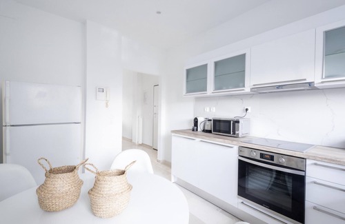 Glyfada Apartment | Charming Seaside Apartment Elegant 2BR in Glyfada