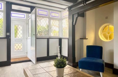 Leigh-on-Sea House | Charming Seaside Cottage in Leigh-on-Sea