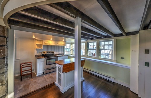 Noank Cottage | Charming Seaside Cottage book now for summer 10% off weekly rates