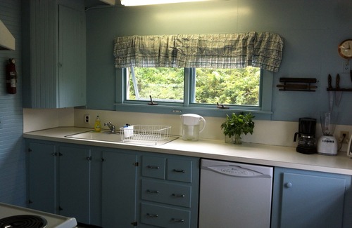Little Compton House | Charming Seaside Cottage with Fabulous View