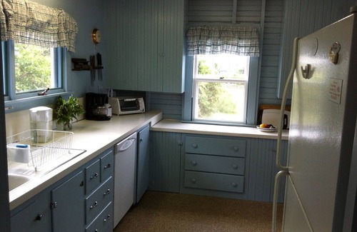 Little Compton House | Charming Seaside Cottage with Fabulous View