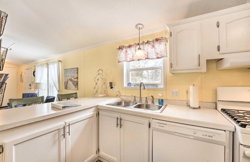 South Haven House | Charming South Haven Home - Great Location!