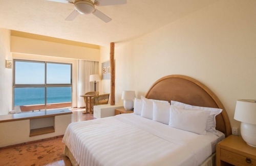 San Jose del Cabo Hotel | Charming Studio Retreat for a Relaxing Getaway