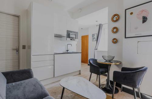 Quartier de la Plaine-de-Monceaux Apartment | Charming Studio - 2P Courcelles