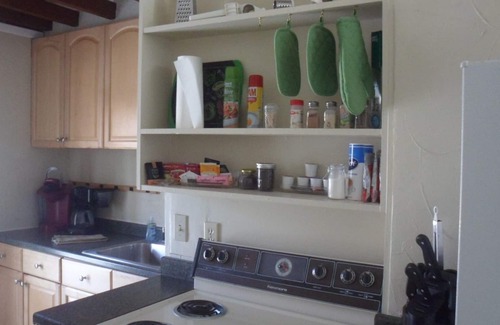 Golden Apartment | CHARMING Studio Apartment in Historic home downtown Golden