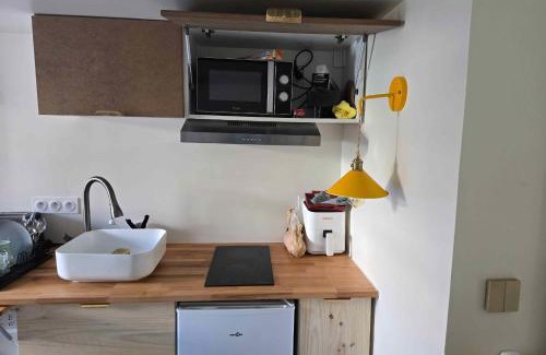 Route d'Arles Apartment | Charming studio near Nîmes center train station