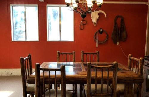 Palisades House | Charming Swan Valley Cottage with Clubhouse Access Near Palisades Lake, Idaho