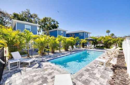 Downtown Dunedin House | Charming Tiny Home w/Pool in Downtown Dunedin