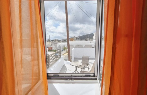 Archipolis Villa | Charming Traditional 1-bed House in Rhodes