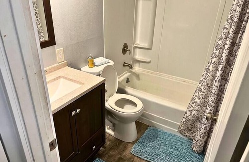 Lakewood Apartment | Charming Updated Apartment #2