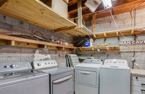 Uptown House | Charming Uptown 3 Bedroom with a beautiful patio.
