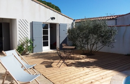 Le Bois-Plage-en-Re Villa | Charming villa with heated pool